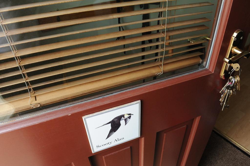 ラーウィックDecca - Self Catering Shetlandアパートメント エクステリア 写真