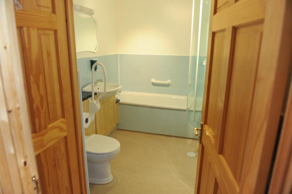 ラーウィックDecca - Self Catering Shetlandアパートメント エクステリア 写真
